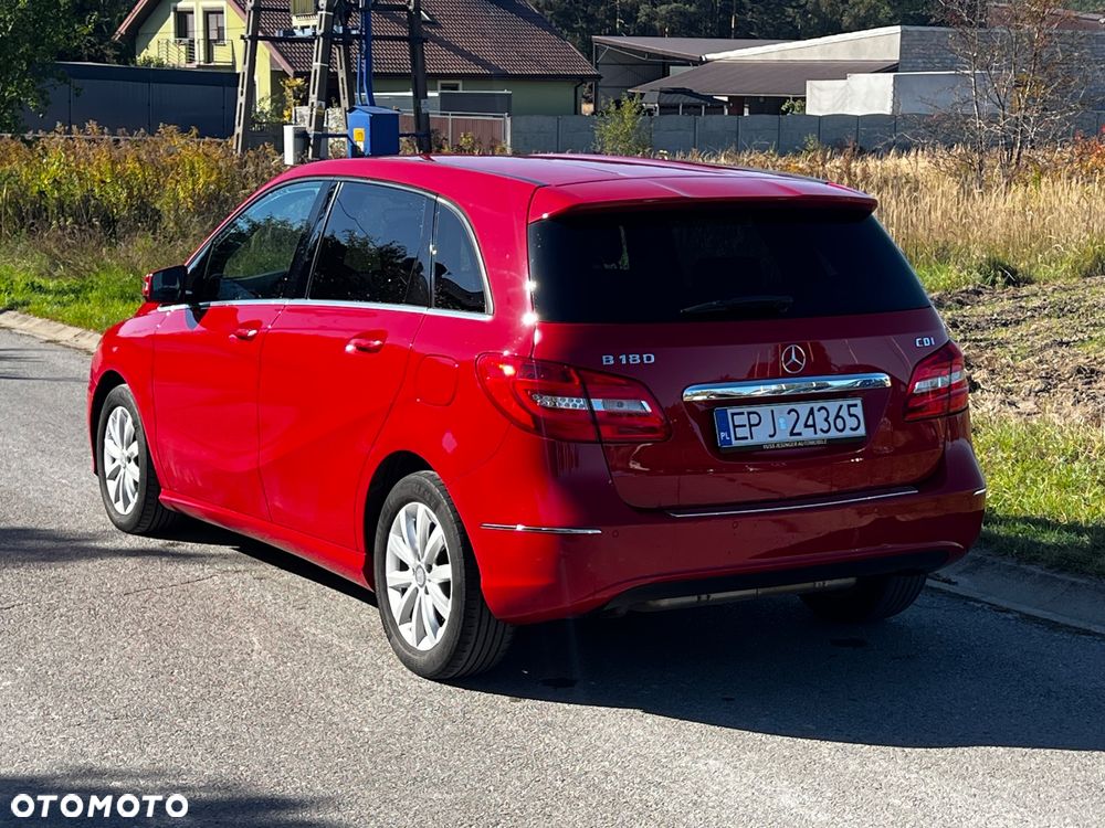 Mercedes-Benz B-Class 2012 photo 3