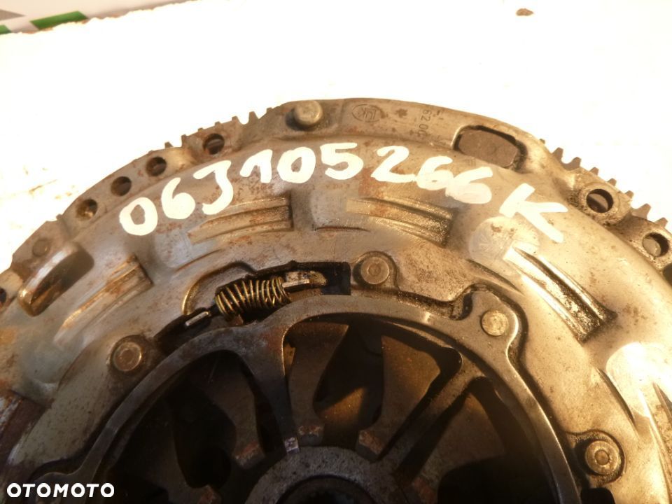 PASSAT B7 A3 8P 1.8 CDA KOŁO DWUMASOWE 06J105266K - 3