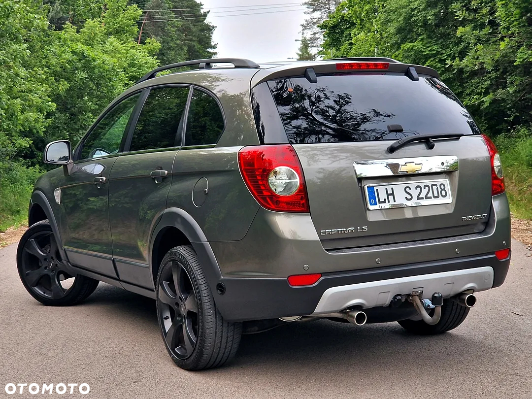 Chevrolet Captiva 2.4 2WD 7 Sitzer LS Family Edition - 14