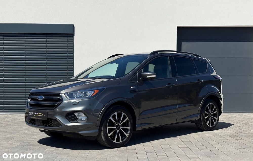 Ford Kuga 1.5 EcoBoost 2x4 ST-Line - 2