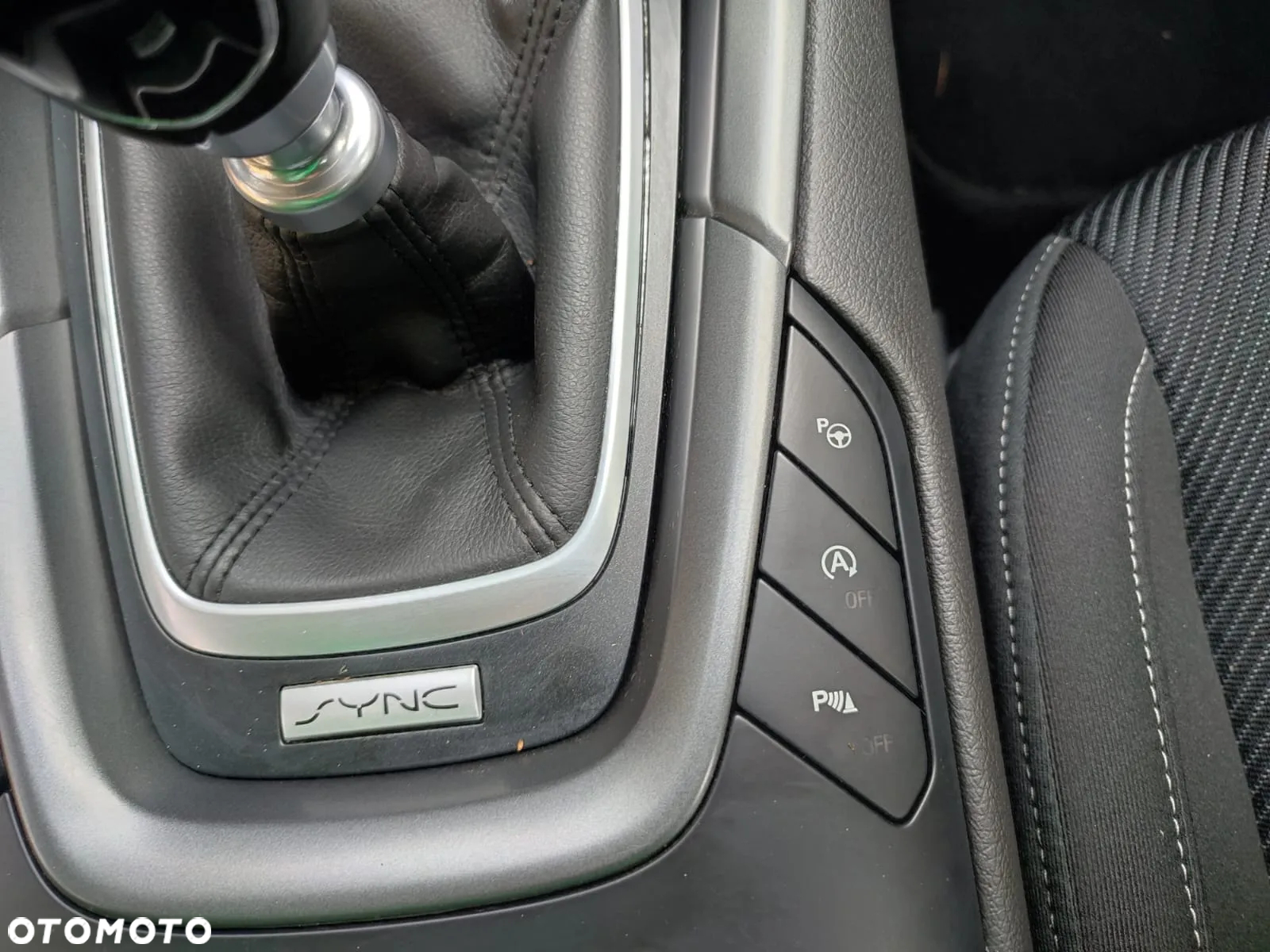 Ford Mondeo - 25