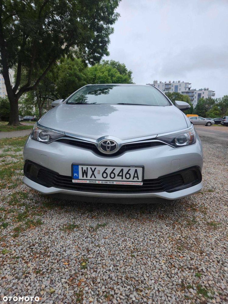 Toyota Auris - 5
