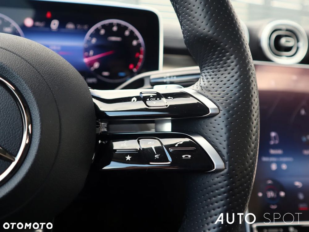 Mercedes-Benz Klasa C 180 9G-TRONIC AMG Line - 22