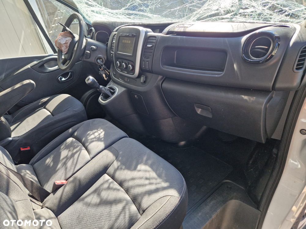 Renault TRAFIC - 16