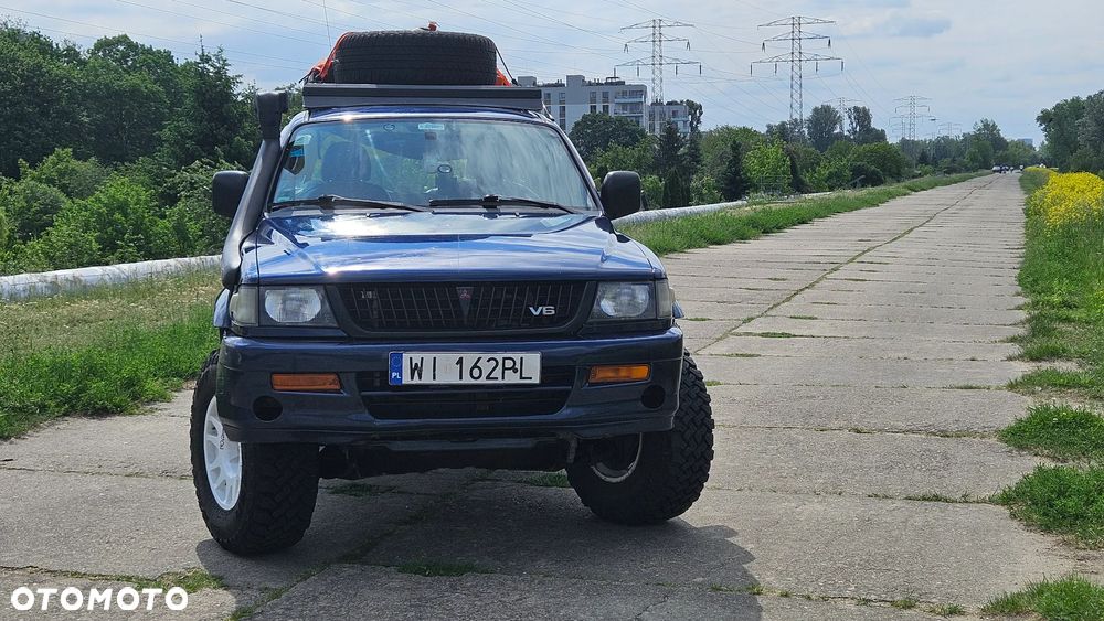 Mitsubishi Pajero Sport - 3