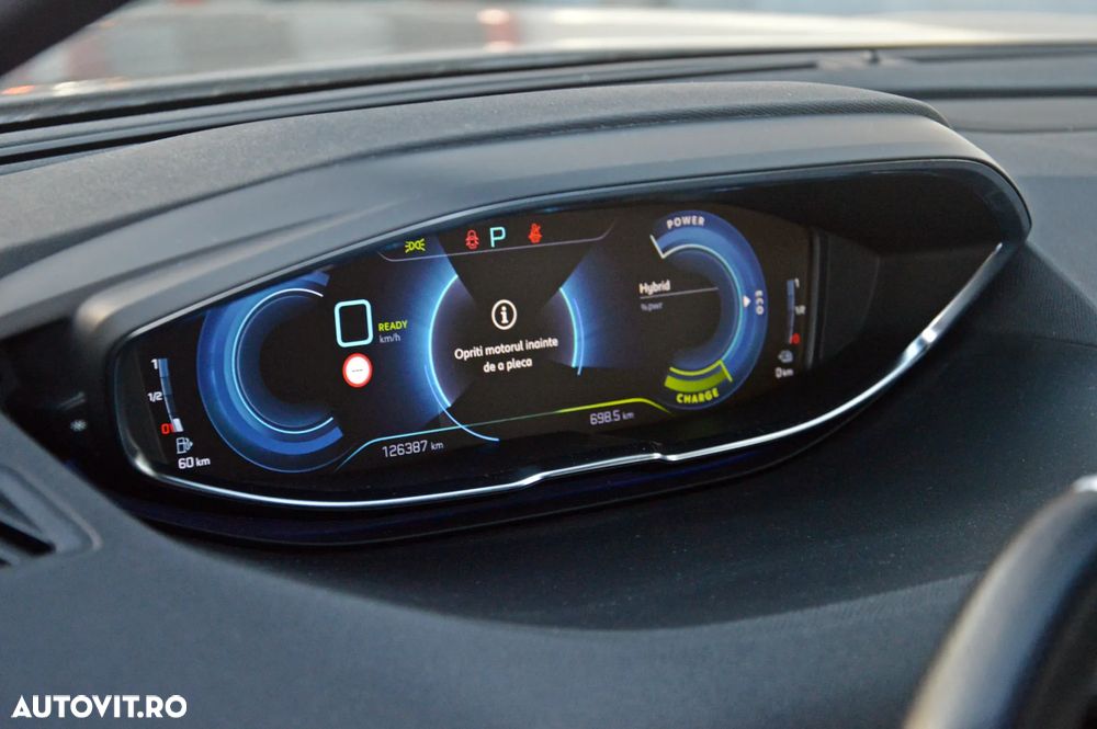 Peugeot 3008 PHEV EAT8 4X4 GT Pack - 31