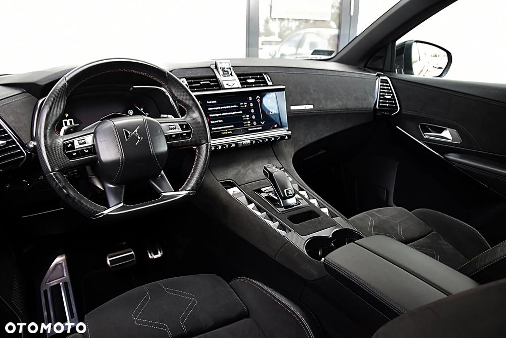 DS Automobiles DS 7 Crossback 1.6 PureTech Performance Line + - 23