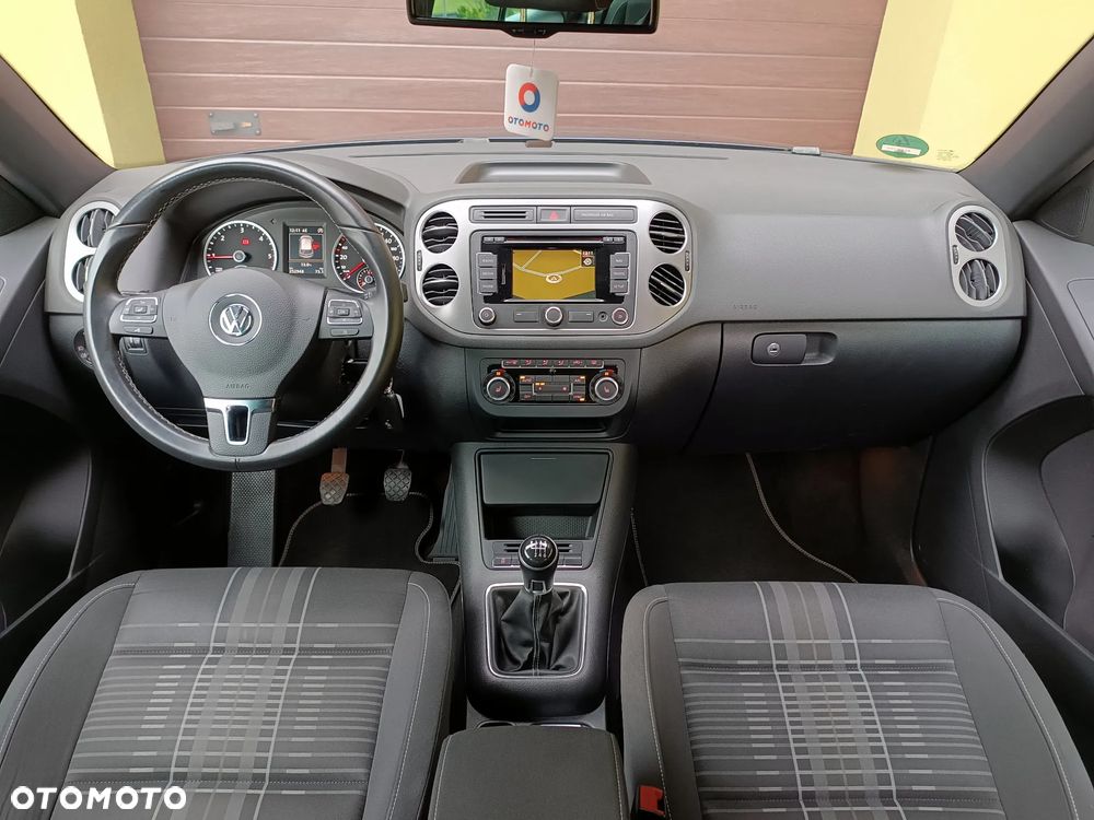 Volkswagen Tiguan - 13