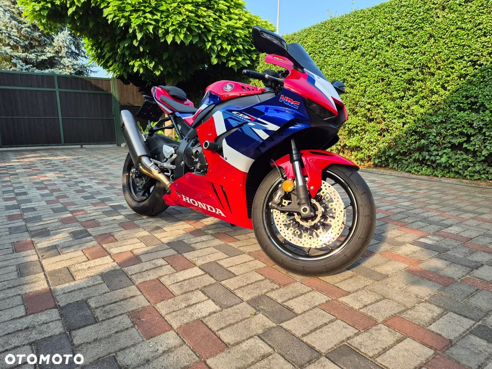 Honda CBR - 1