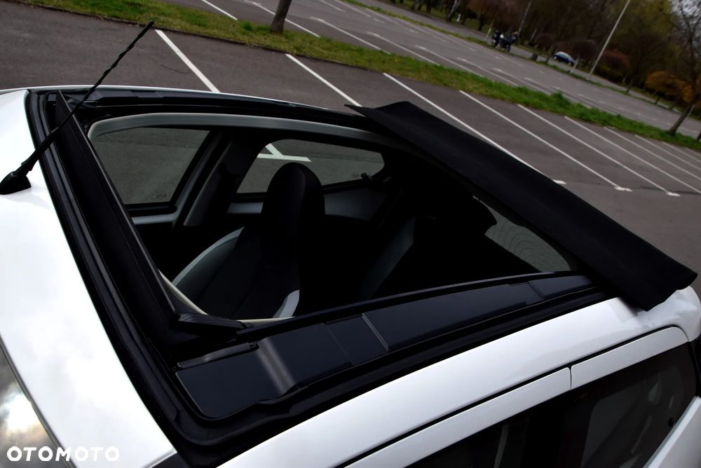 Toyota Aygo x-play - 16