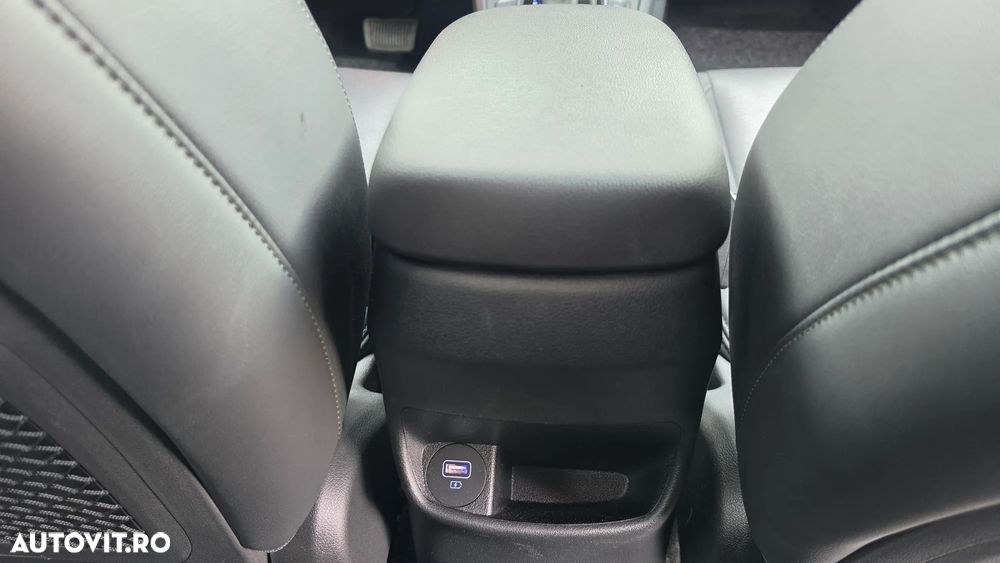 Hyundai KONA - 18