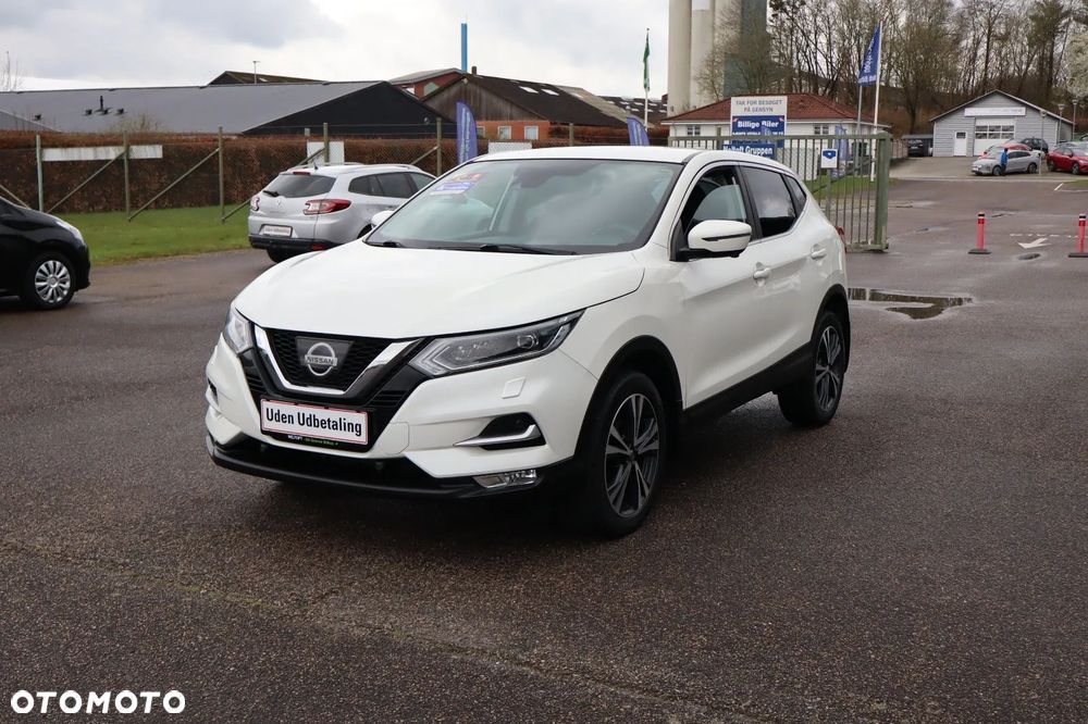 Nissan Qashqai 1.3 DIG-T DCT ACENTA - 1
