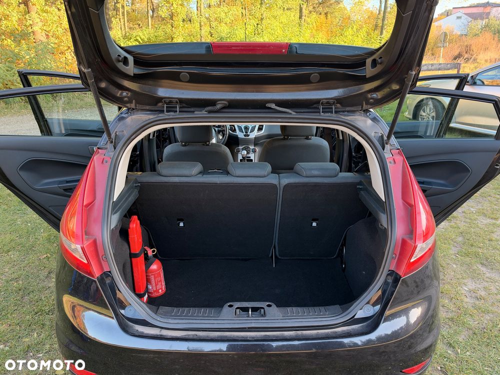 Ford Fiesta - 11