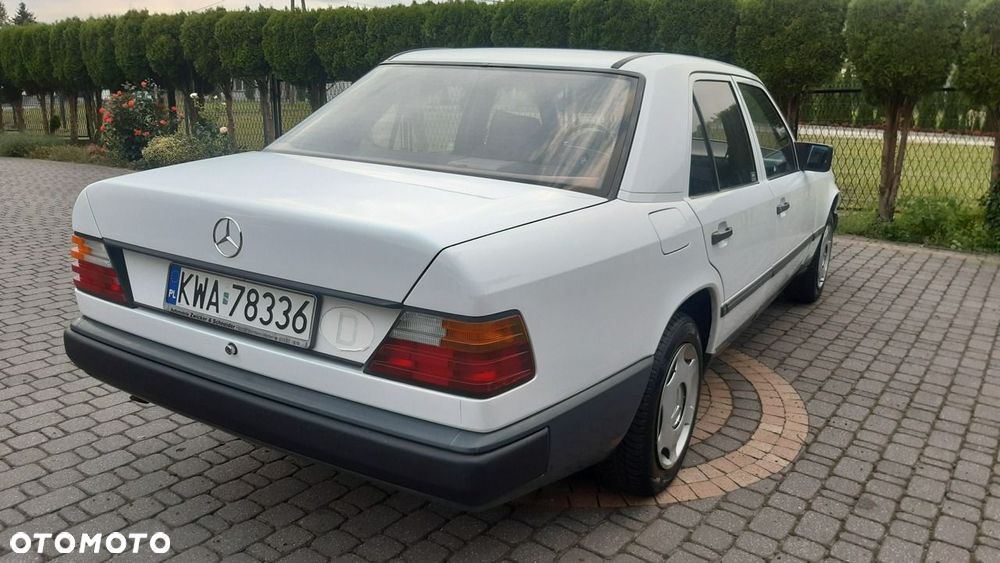 Mercedes-Benz W124 (1984-1993) - 31