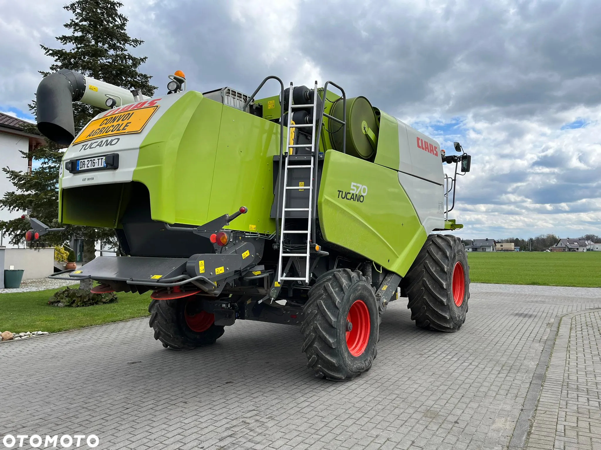Claas TUCANO 570 heder Vario 770 - 16