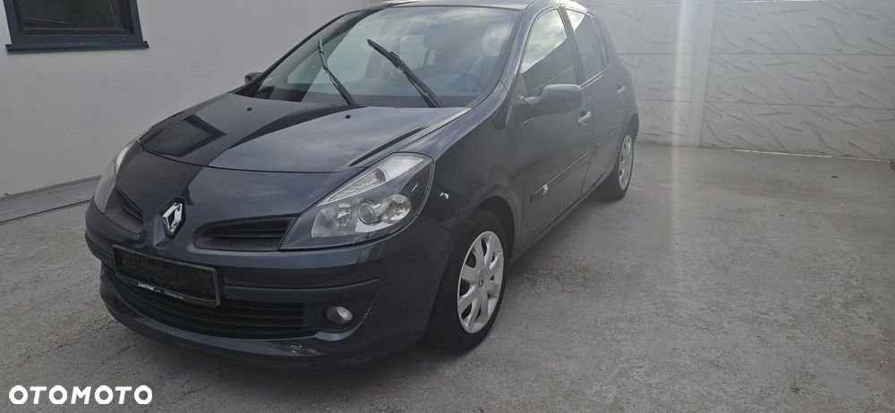 Renault Clio 1.2 16V 75 Expression - 5