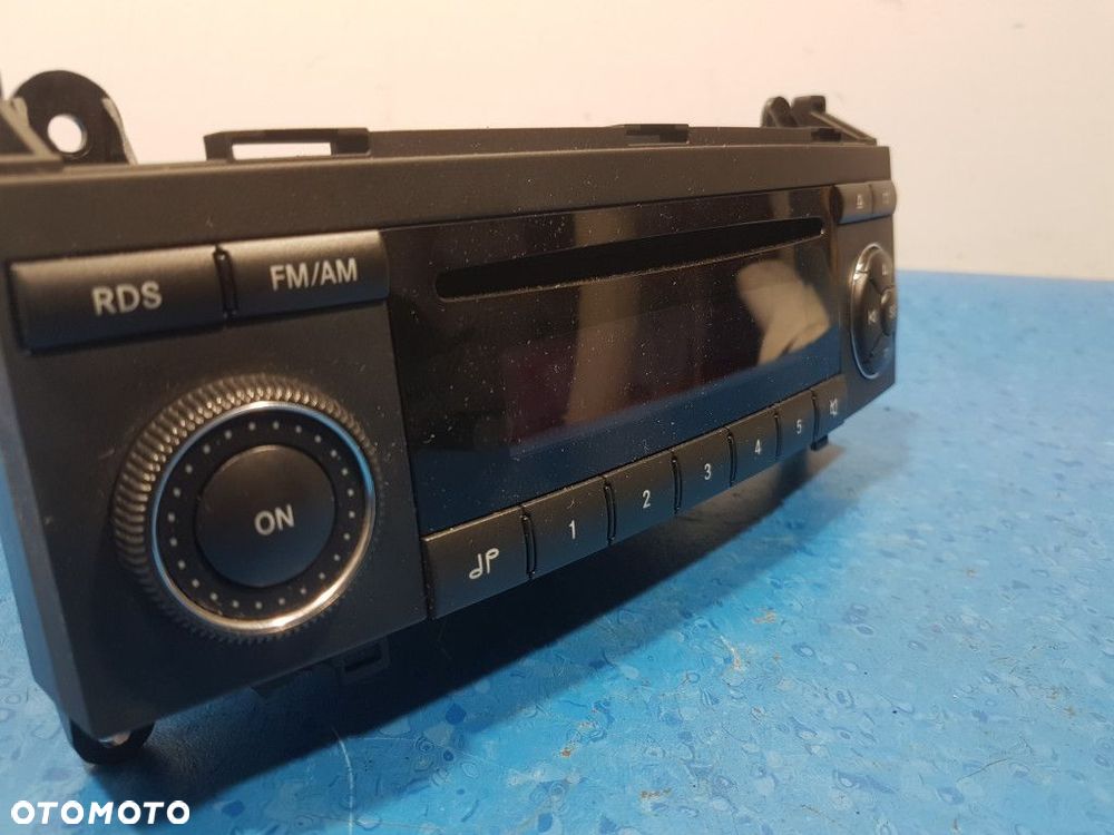 MERCEDES W169 RADIO - 3