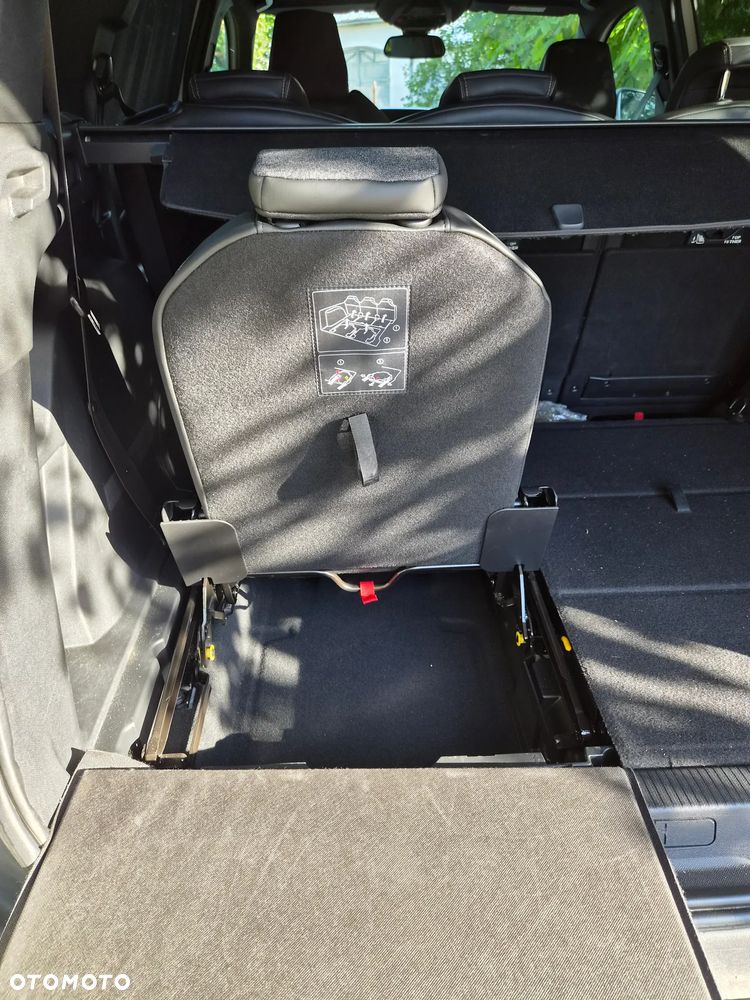 Peugeot 5008 - 5