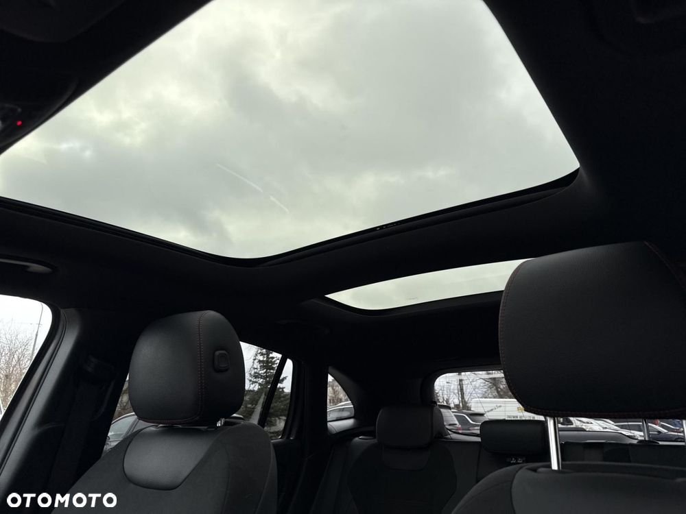 Mercedes-Benz EQA - 14