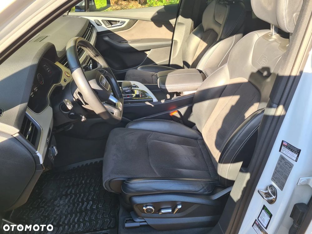 Audi SQ7 - 11