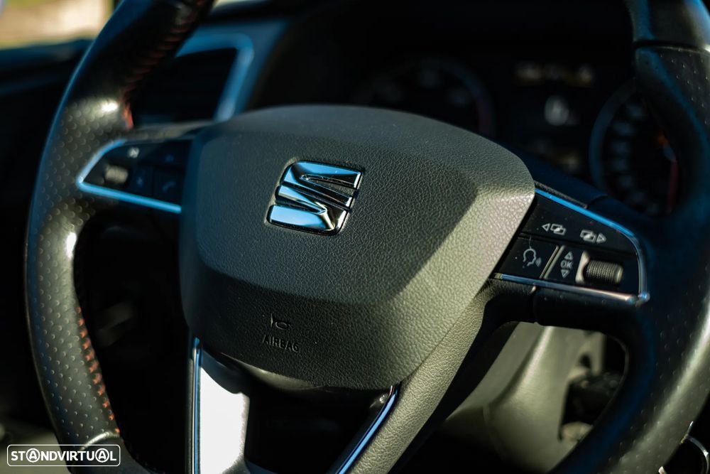 SEAT Leon ST 2.0 TDI S&S FR - 23