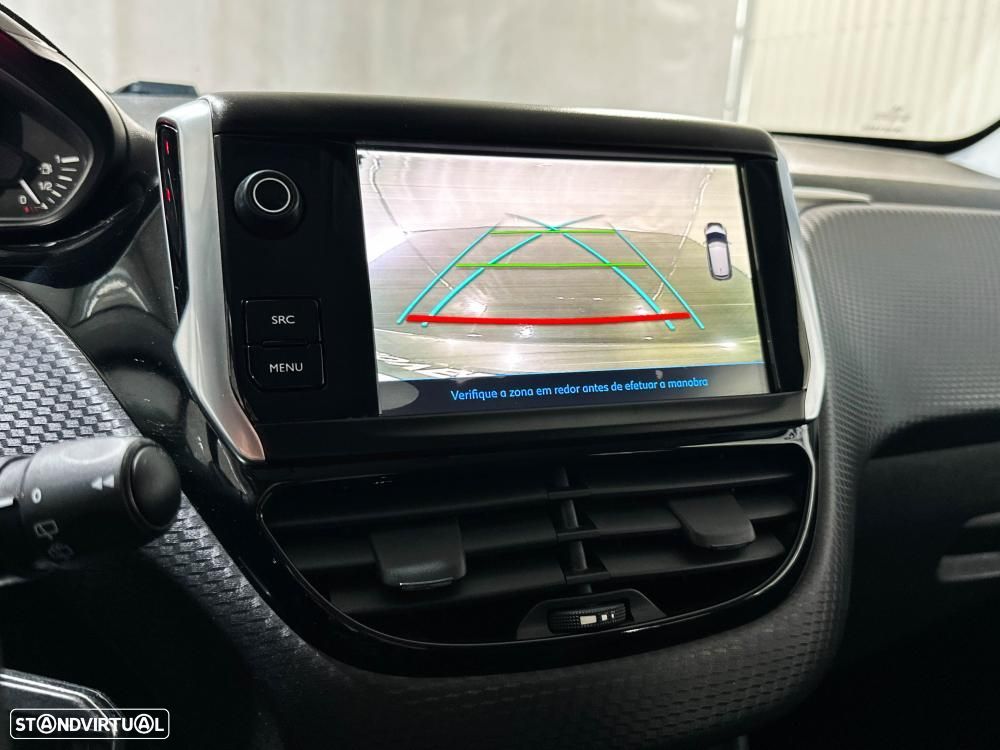 Peugeot 208 1.2 PureTech Allure - 40