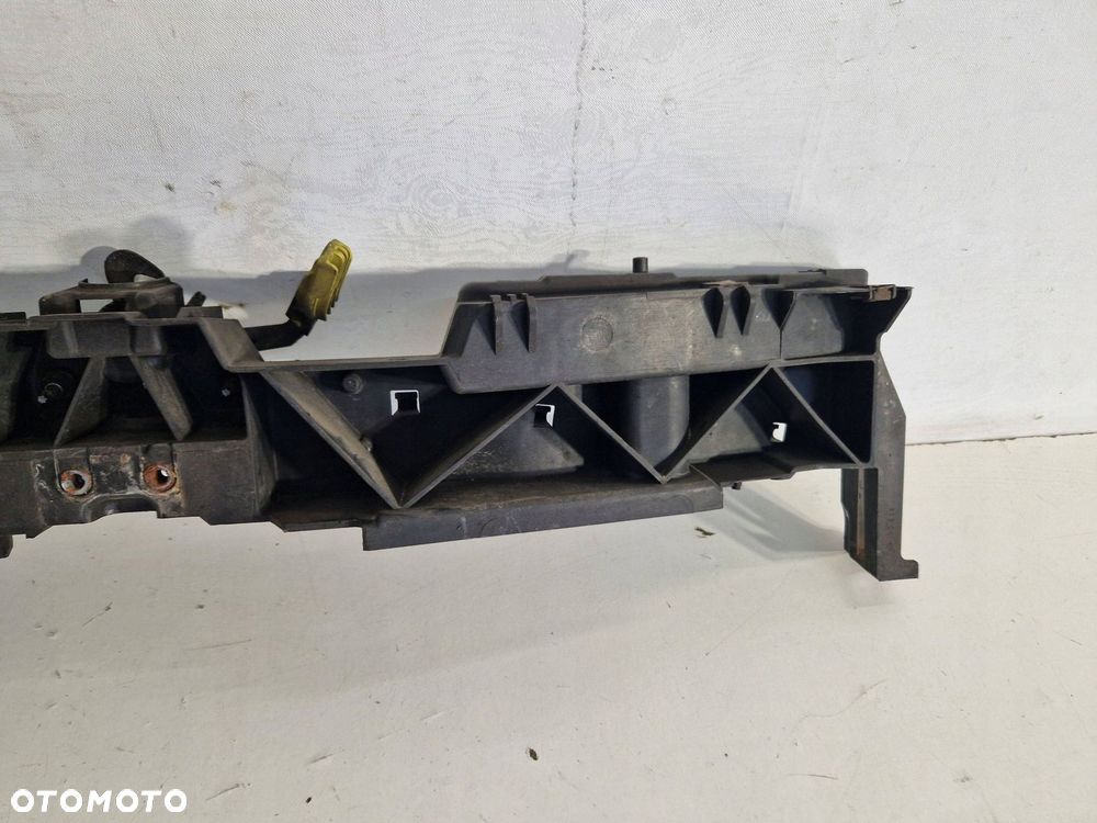 wzmocnienie pas górny zamek citroen c3 picasso eu - 3