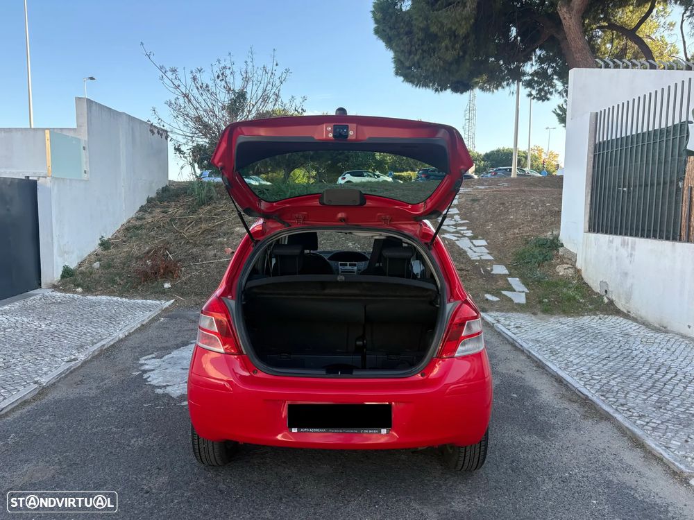 Toyota Yaris - 15