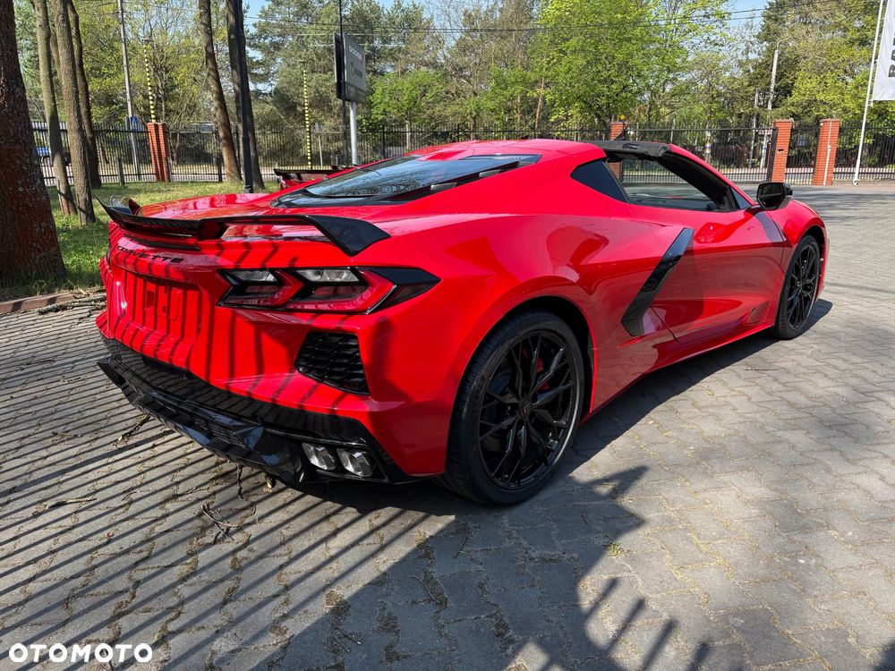 Chevrolet Corvette - 14