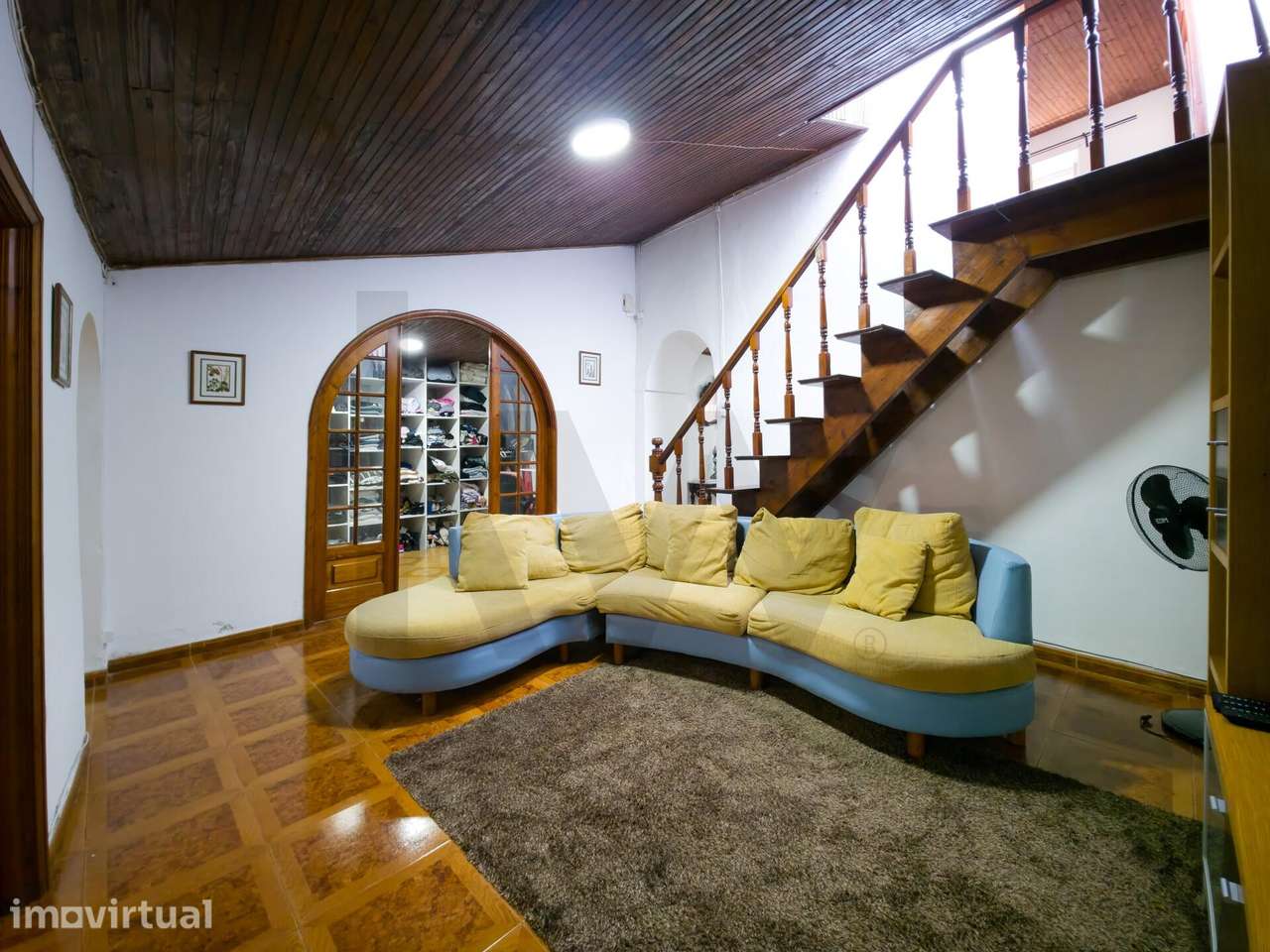 Moradia T2+1 com Garagem, localizada na Ribeirinha, concelho da Ribeir - Grande imagem: 4/21