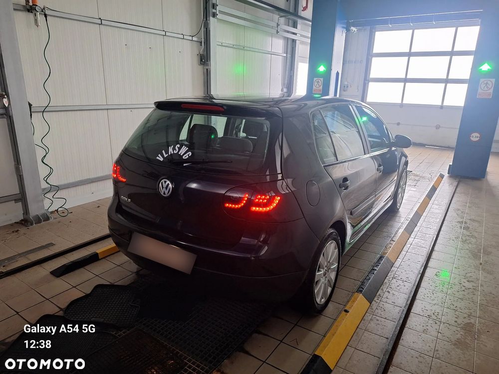 Volkswagen Golf V 1.9 TDI Comfortline - 11