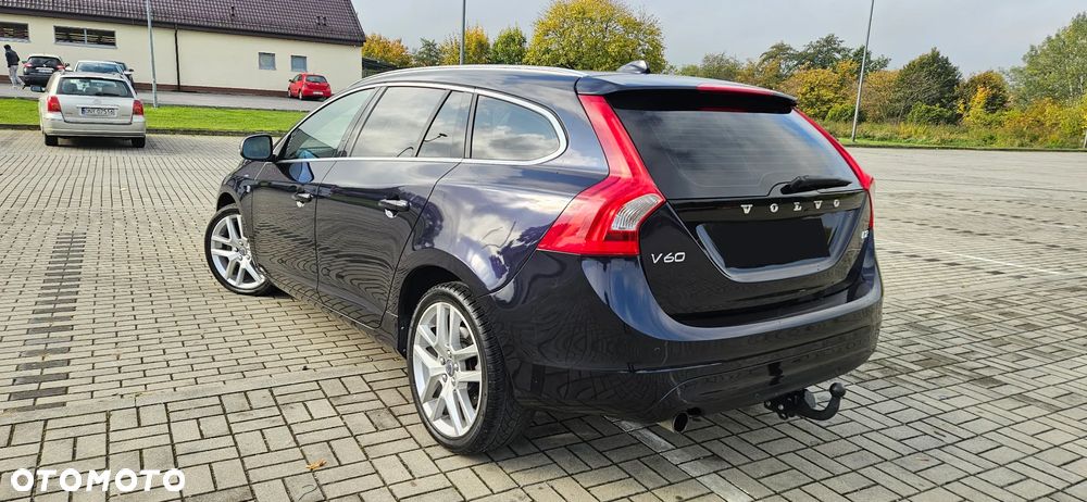 Volvo V60 2017 photo 3