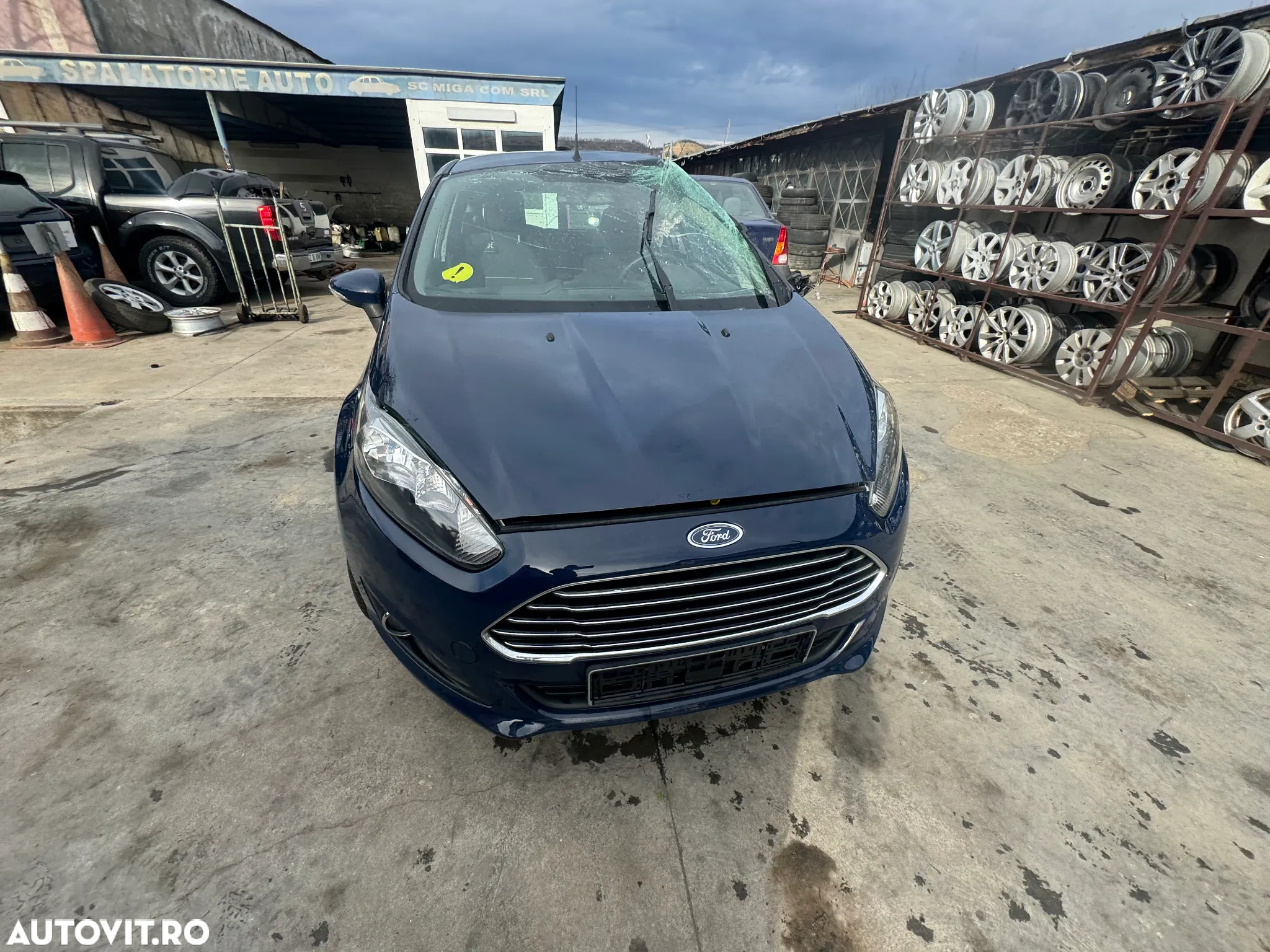 Dezmembram Ford Fiesta an fabr 2016 1.0 P4JB - 3