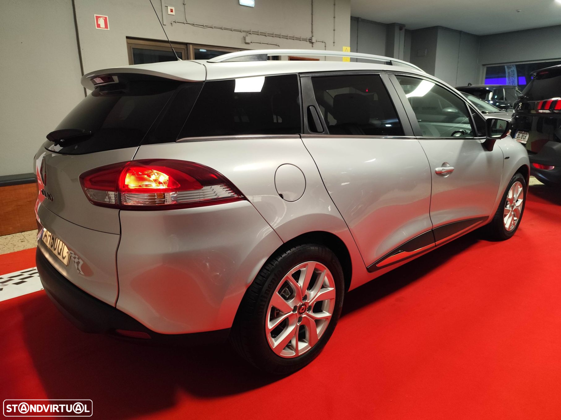 Renault Clio Sport Tourer 0.9 TCe Limited - 7