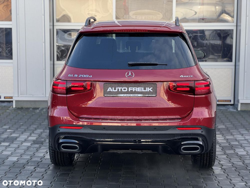 Mercedes-Benz GLB 200 d 4-Matic AMG Line 8G-DCT - 10