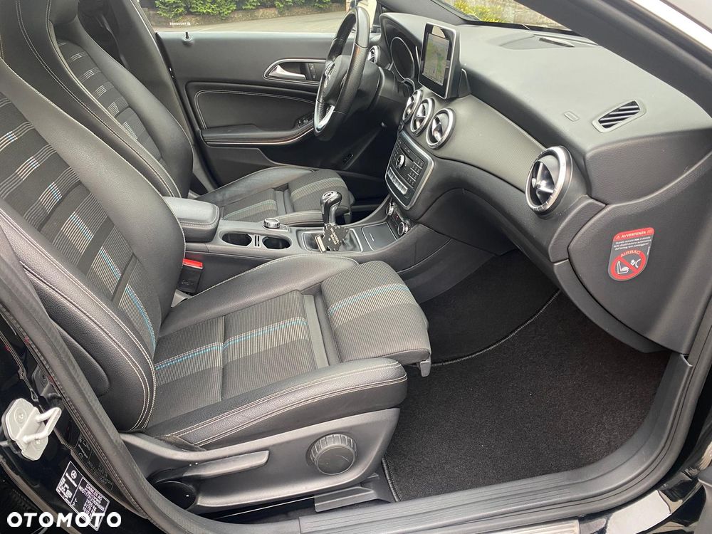 Mercedes-Benz CLA - 27