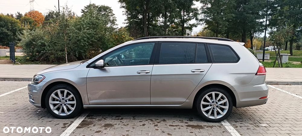 Volkswagen Golf - 4
