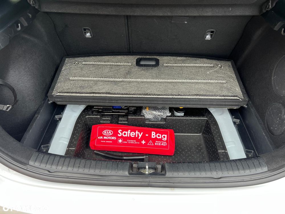 Kia Ceed 1.6 CRDi DCT GT Line - 12