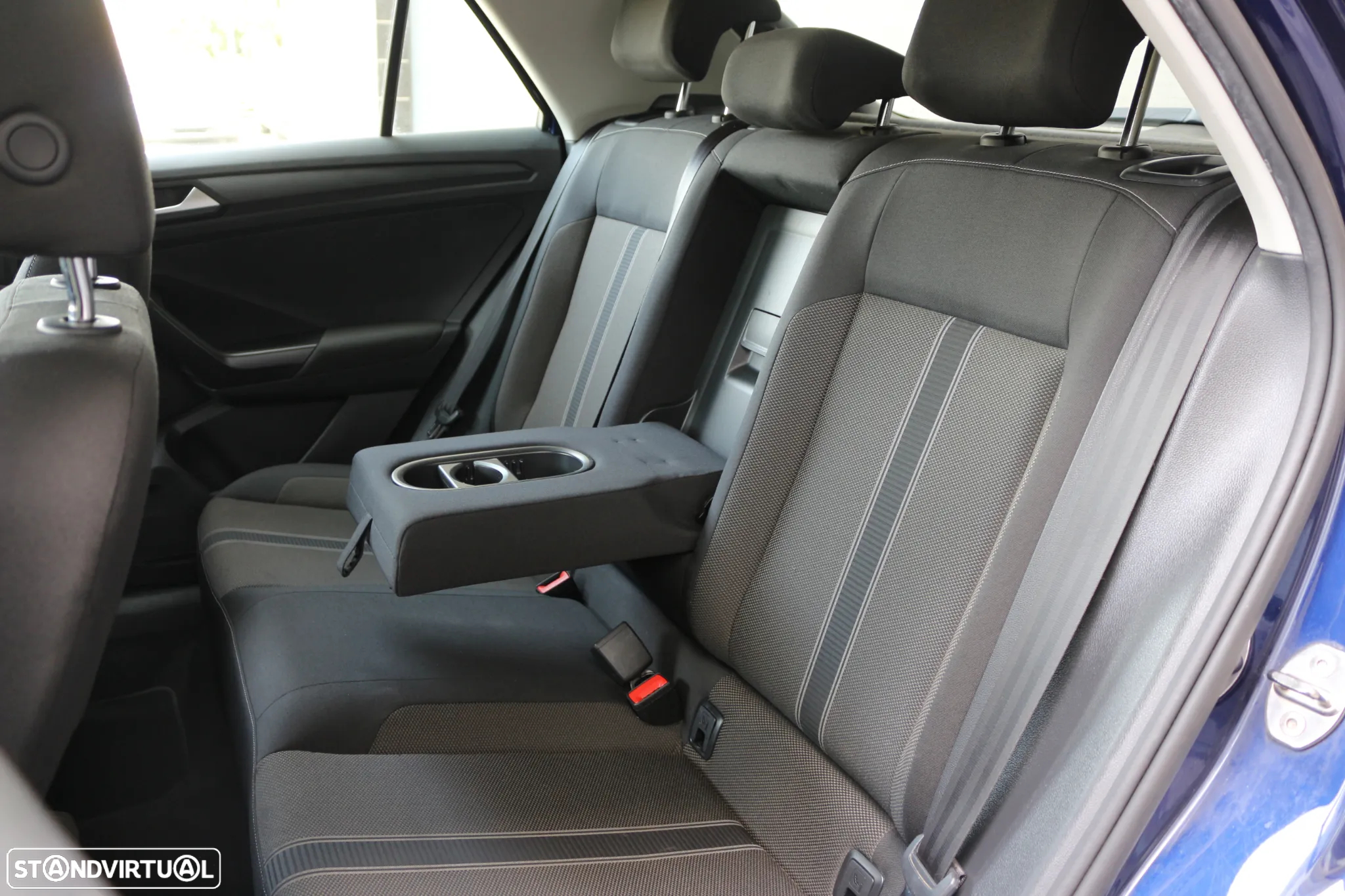 VW T-Roc 1.6 TDI Style - 28