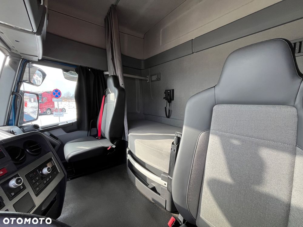 Renault T440 Sleeper Cab ADR - 10