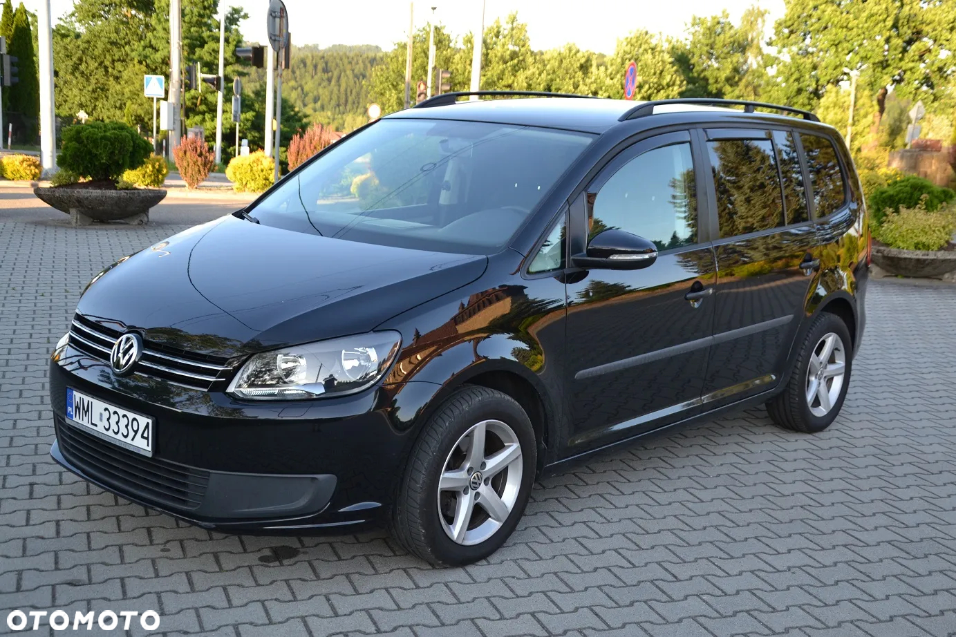 Volkswagen Touran 1.6 TDI DPF BlueMot Comfortline - 3