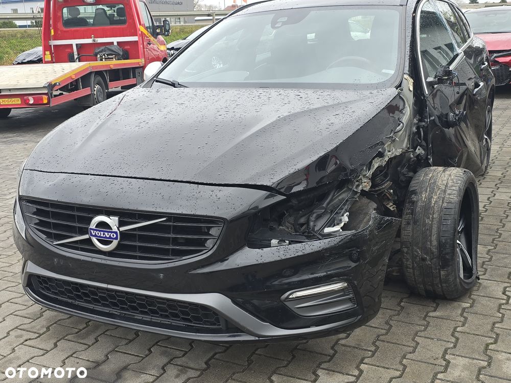 Volvo V60 D2 Drive-E R-Design Momentum - 17