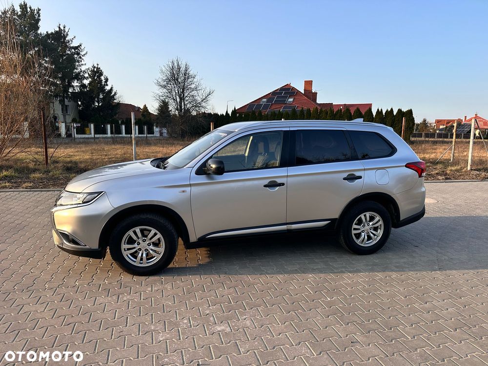 Mitsubishi Outlander - 6