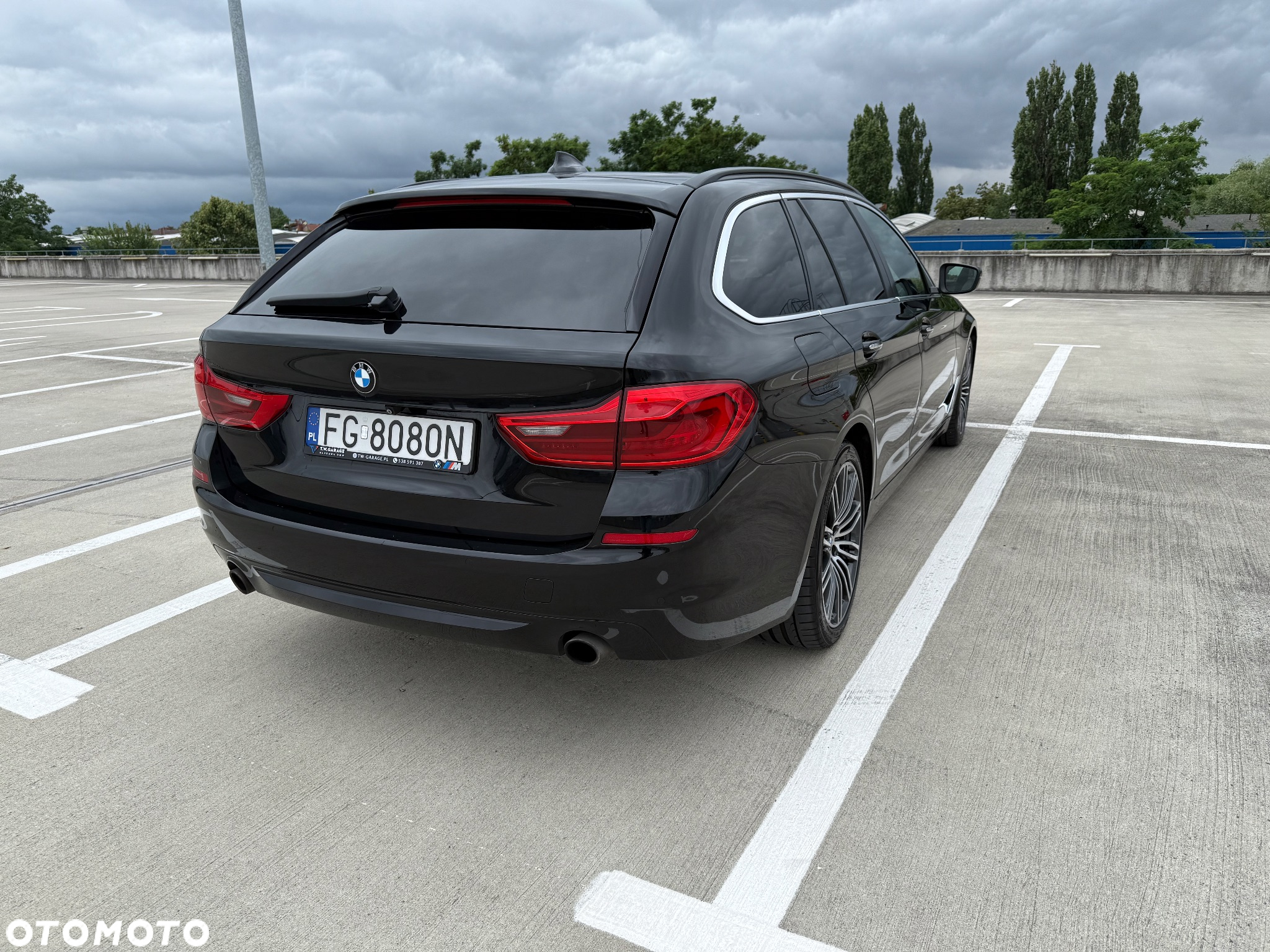 BMW Seria 5 520d Touring - 4