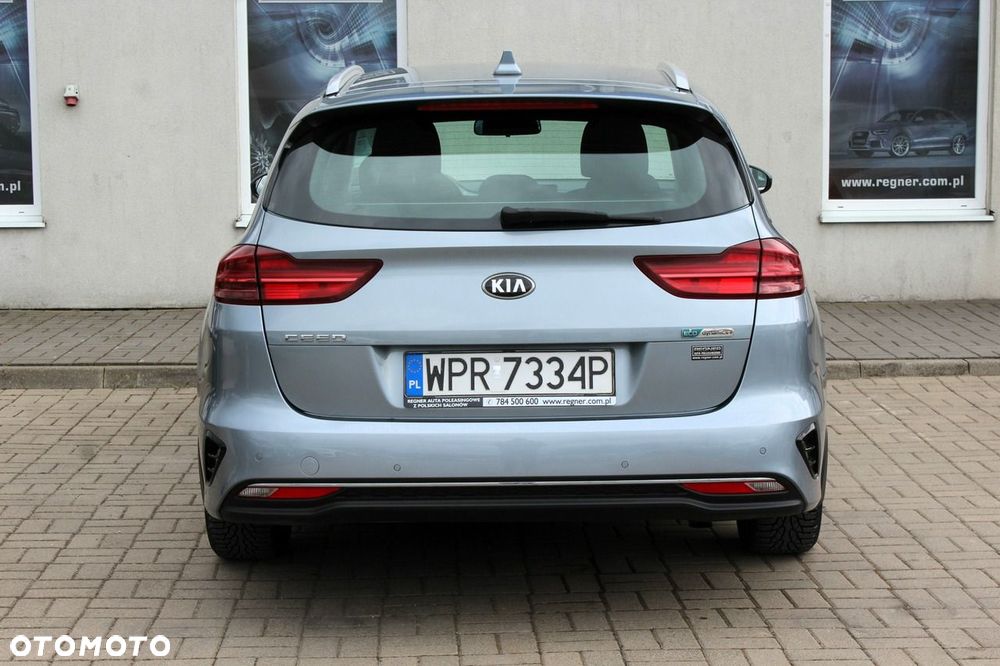 Kia Ceed 1.6 CRDi mHEV M - 6