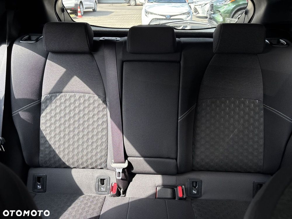 Toyota Corolla - 23