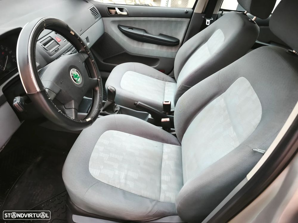 Skoda Fabia 1.4 Comfort AC - 13