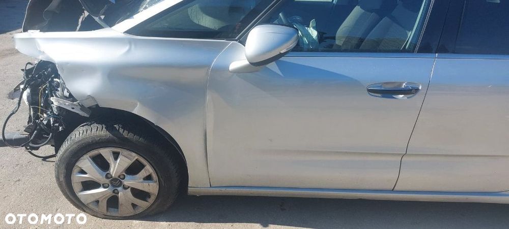citroen c4 picasso ii 1,6 ehdi rozrusznik - 4