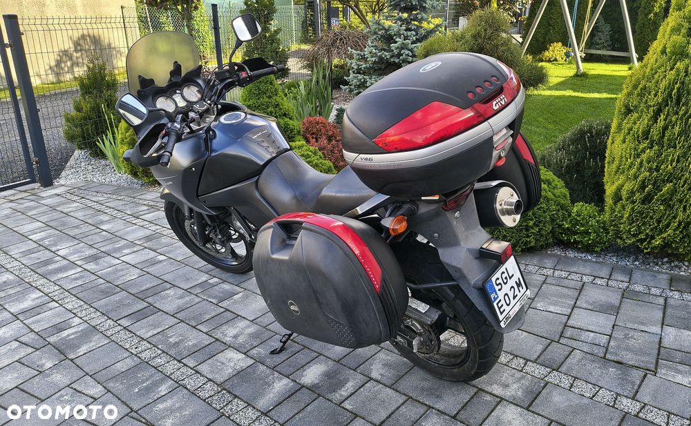 Suzuki V-STROM - 2