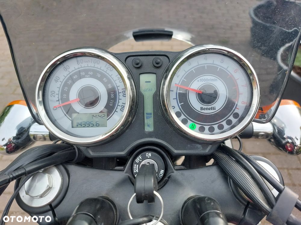 Benelli IMPERIALE 400 - 6